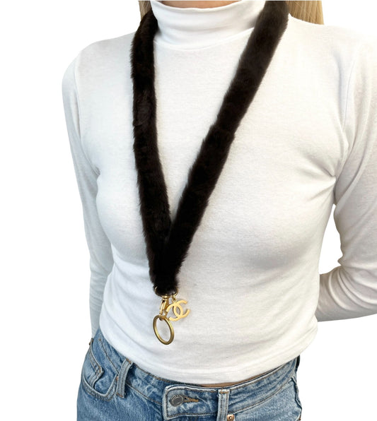 CHANEL Vintage 03A CC Logo Mink Fur Key Chain Charm Necklace Brown Gold 902538