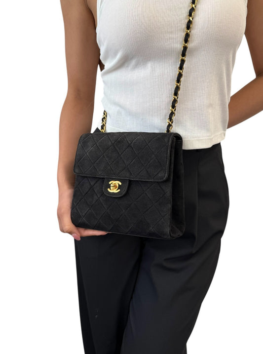 CHANEL Vintage CC Quilted Chain Crossbody Shoulder Bag Black Gold Suede 902220