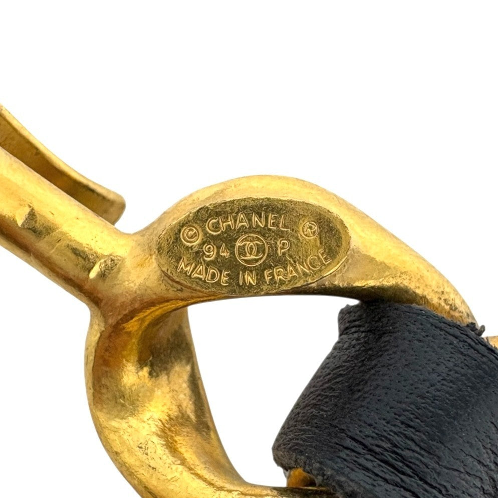 CHANEL Vintage 94P CC Mark Logo Chain Belt Gold Black Metal Leather