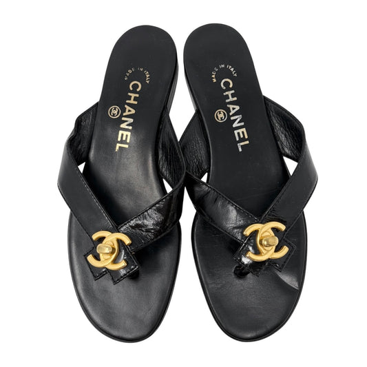 CHANEL Vintage Turnlock CC Logo Flat Thong Sandals #37 Black Leather 902563