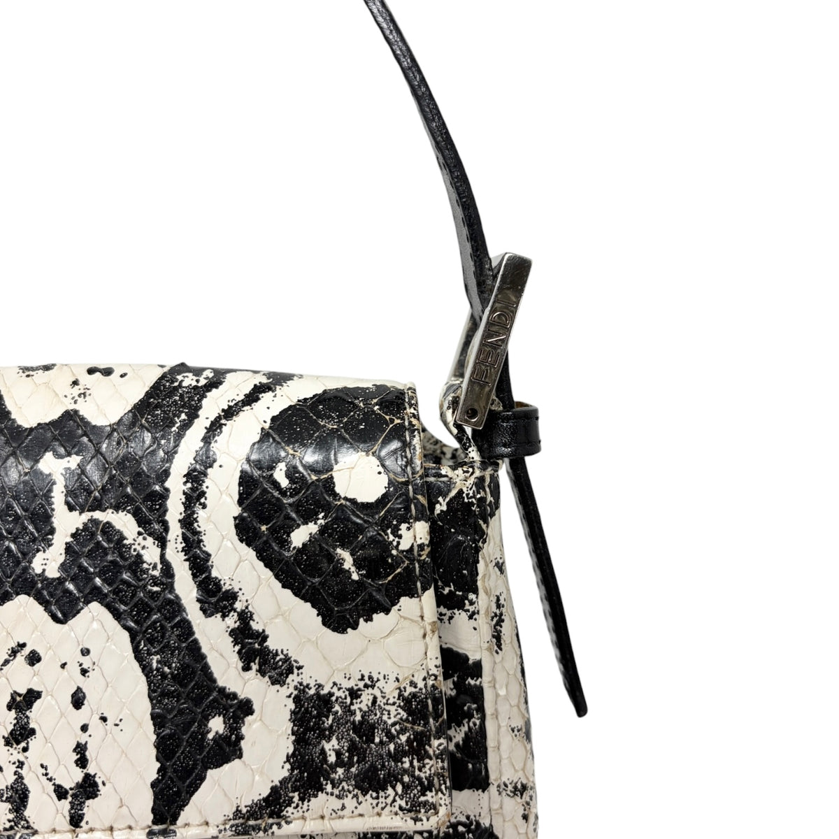 [Exclusive] FENDI Vintage Mamma Baguette Python Shoulder Bag Black 800211