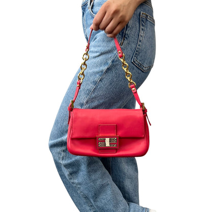 [Exclusive] FENDI Vintage FF Logo Chain Mini Mamma Baguette Bag Red Gold 800806