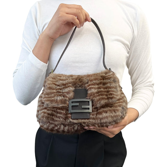 [Exclusive] FENDI Vintage FF Mamma Baguette Fur Bag Brown Silver Leather 800201