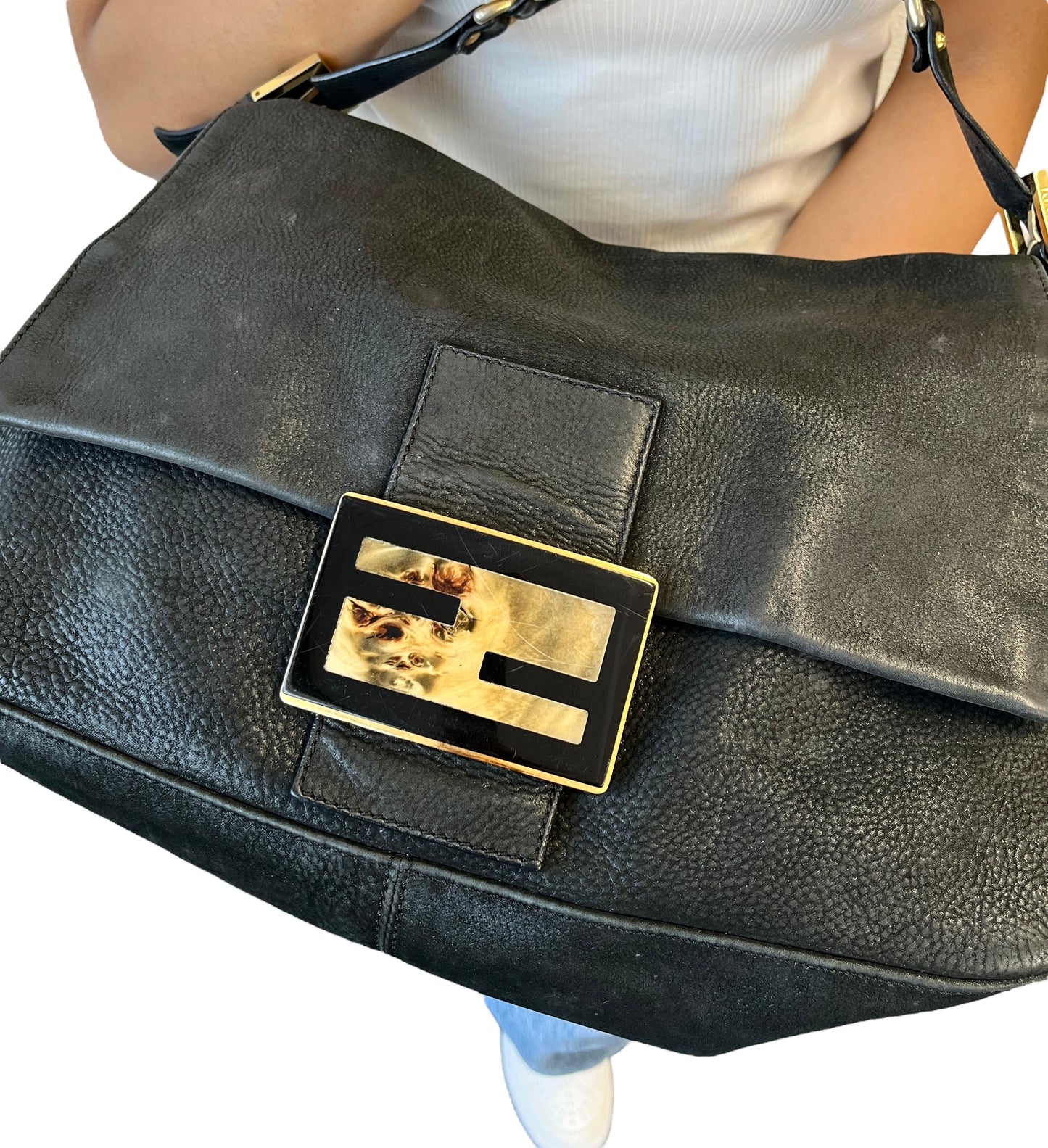 [Exclusive] FENDI Vintage Logo Mamma Baguette Shoulder Bag Black Gold Leather 800003