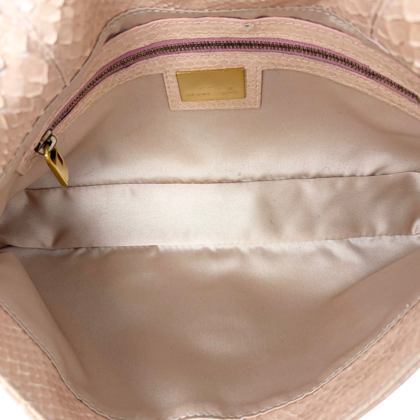 [Exclusive] FENDI Vintage FF Logo Mamma Baguette Bag Pink Beige Leather 800803