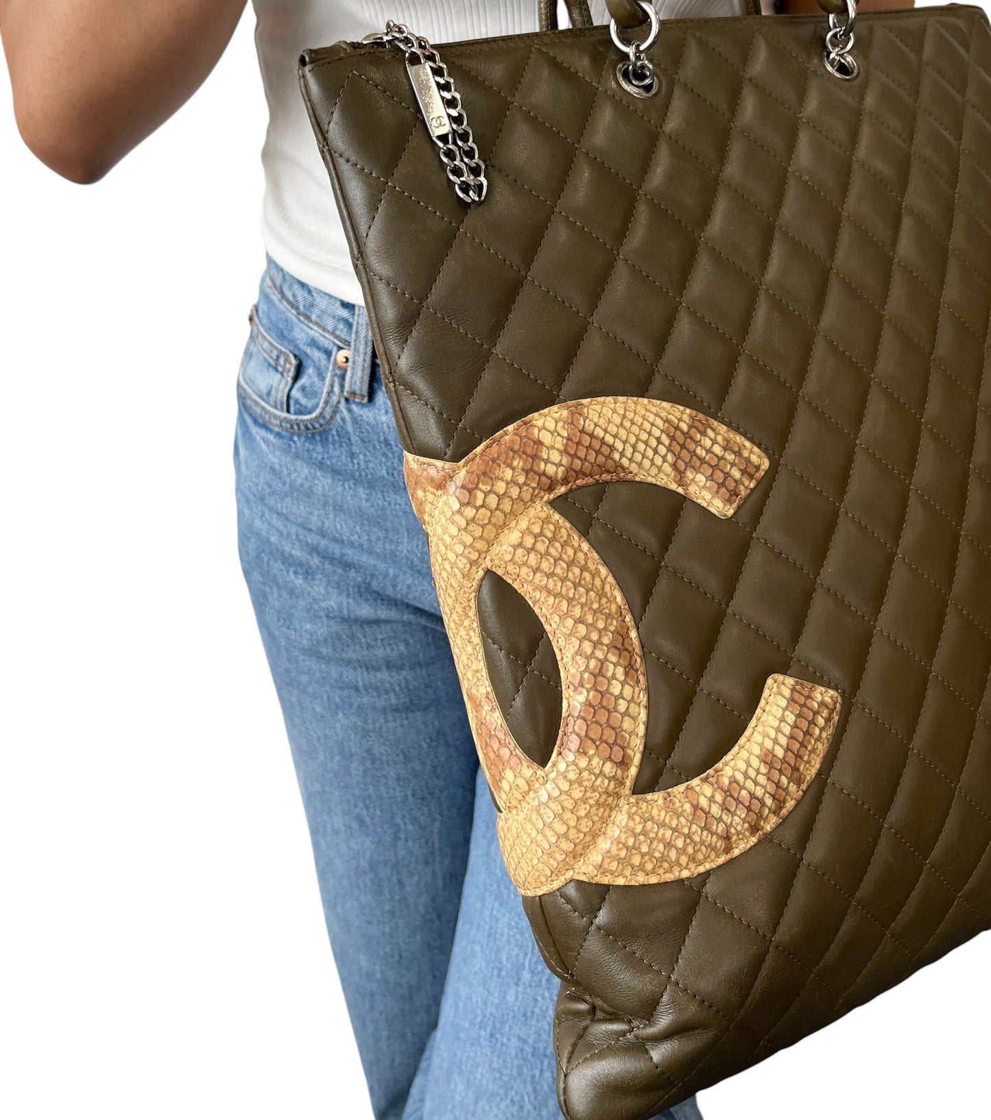【Exclusive】CHANEL Cambon CC Logo Quilted Tote Bag Khaki Beige Leather 800810
