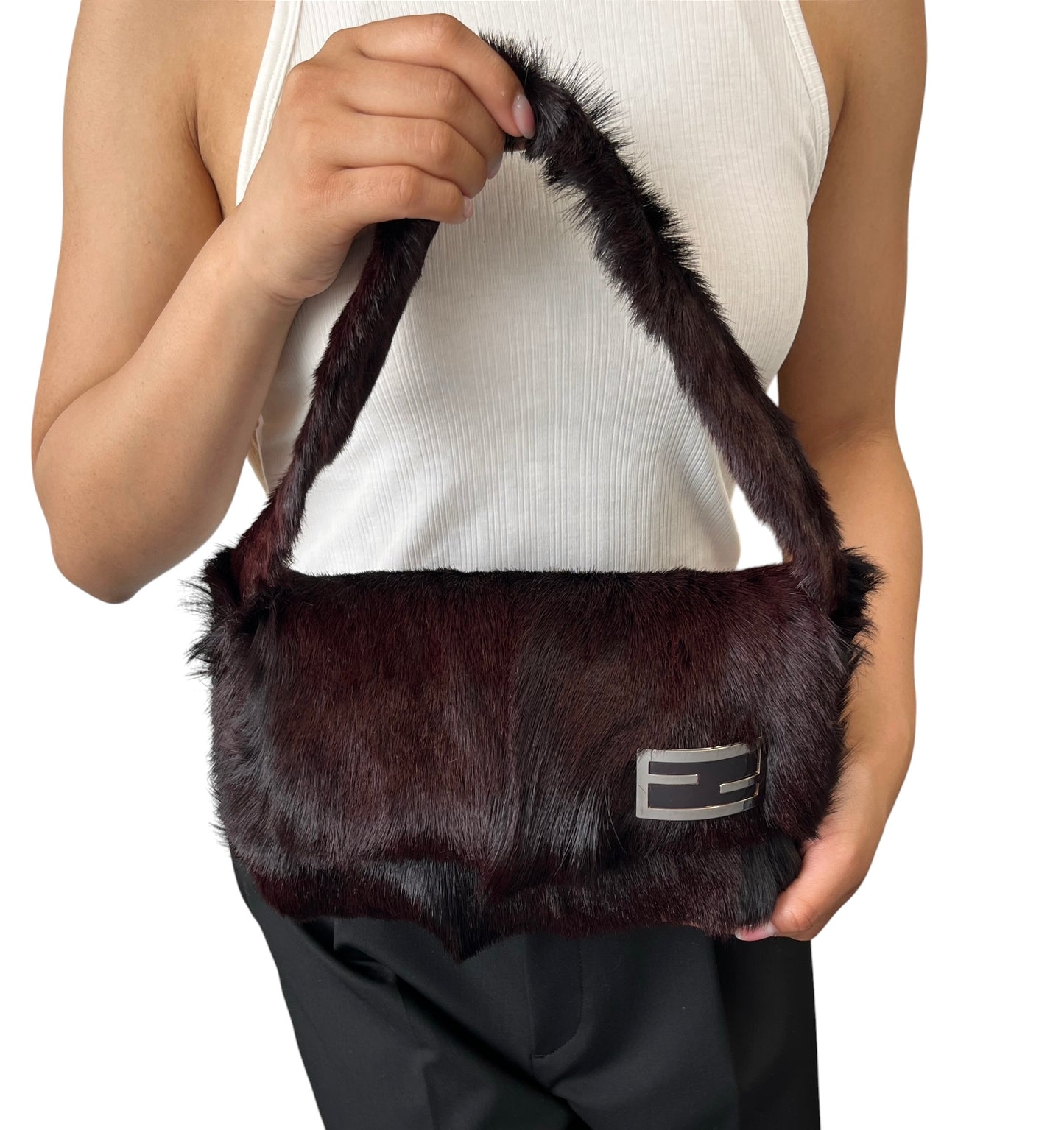 【Exclusive】FENDI Vintage FF Logo Mamma Baguette Fur Shoulder Bag Brown Silver 800205