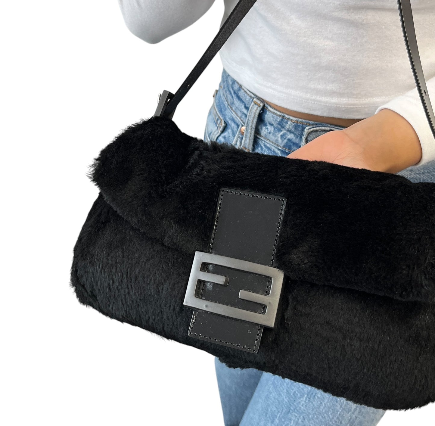 [Exclusive] FENDI Vintage FF Logo Mamma Baguette Fur Bag Black Leather 800004