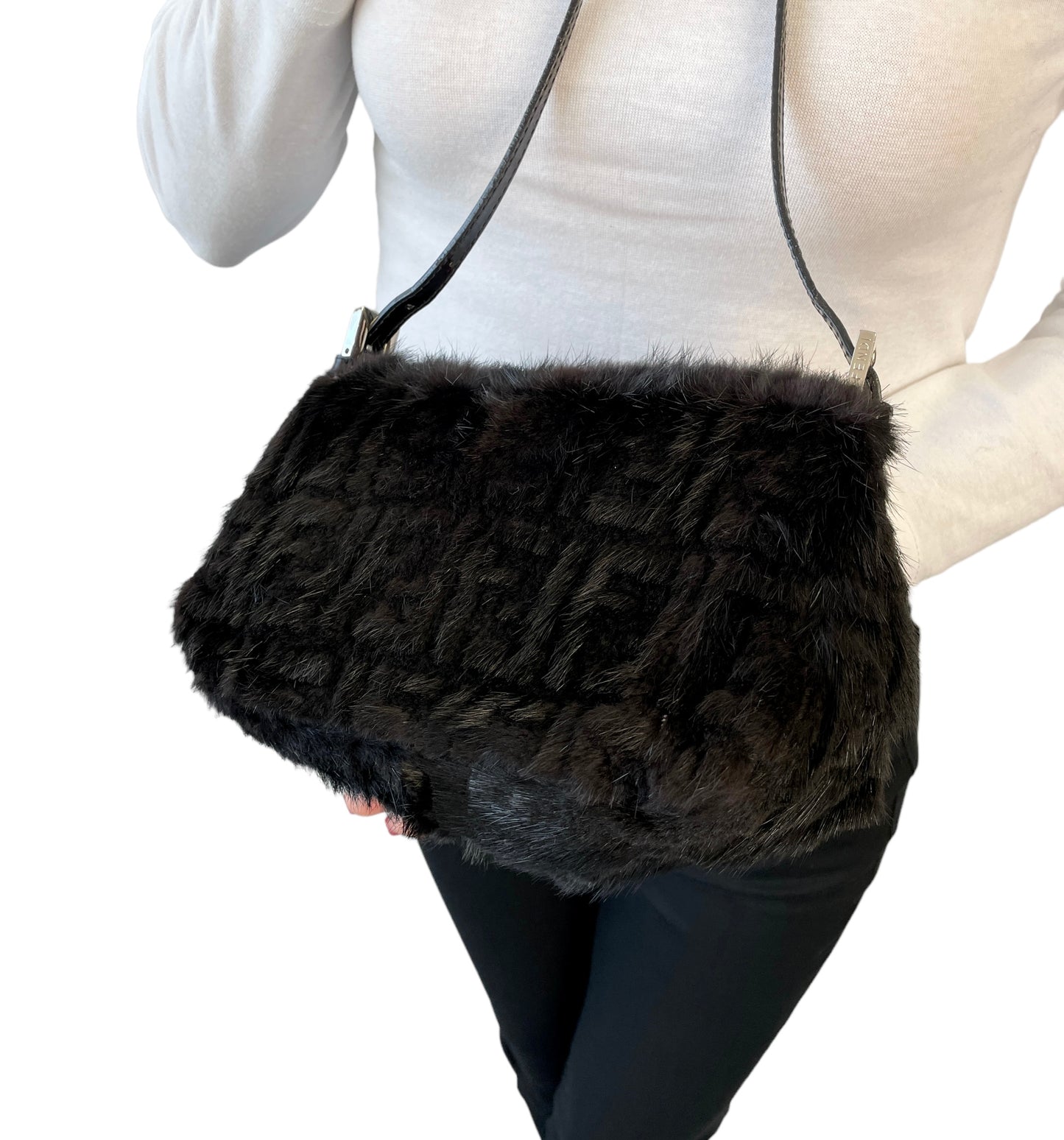 [Exclusive] FENDI Vintage Zucca Monogram Fur Mamma Baguette Bag Black 800296