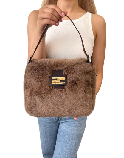 [Exclusive] FENDI Vintage FF Mamma Baguette Shoulder Bag Fur Brown 800804