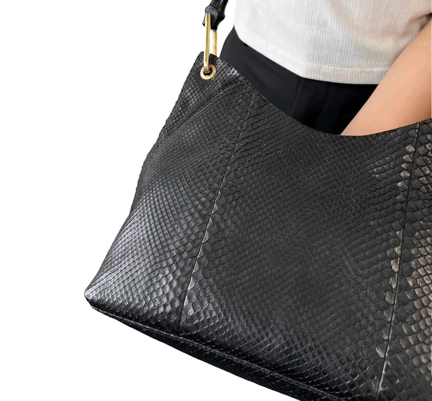 【Exclusive】GUCCI Vintage Logo Bamboo Python Shoulder Bag Black Gold Leather Pouch 800206