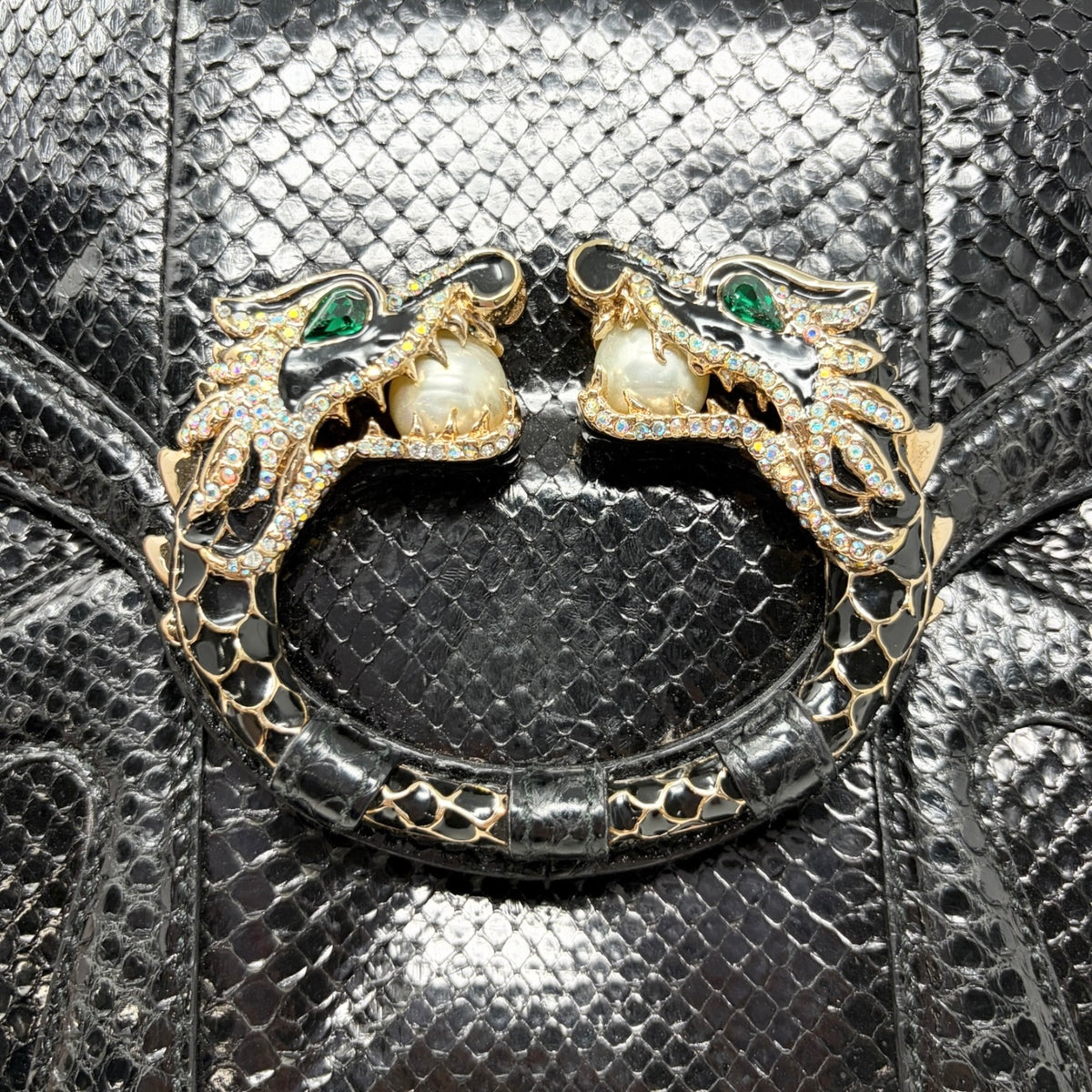 [Exclusive] GUCCI Vintage Python Evening Dragon Shoulder Bag Black 800210