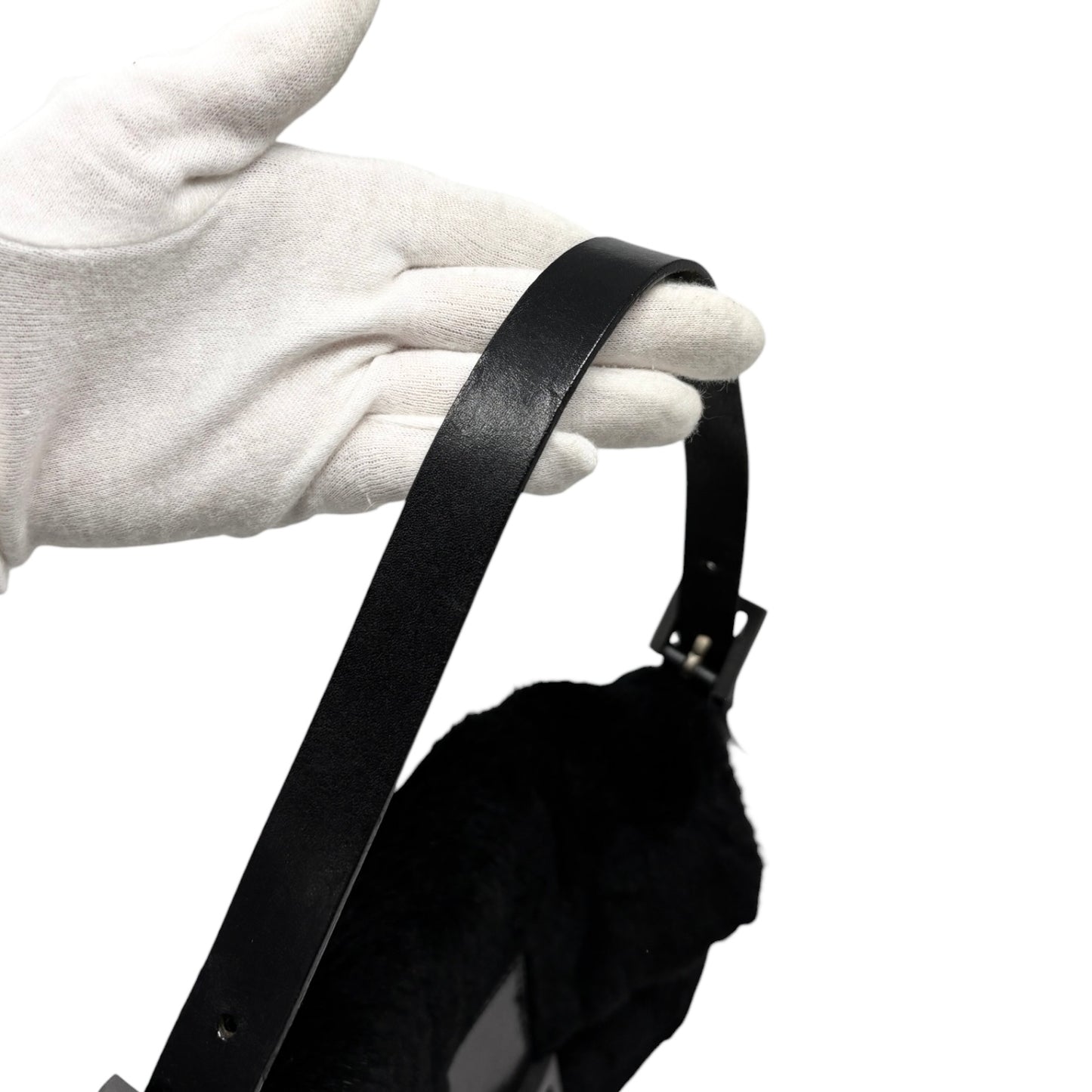 [Exclusive] FENDI Vintage FF Logo Mamma Baguette Fur Bag Black Leather 800004