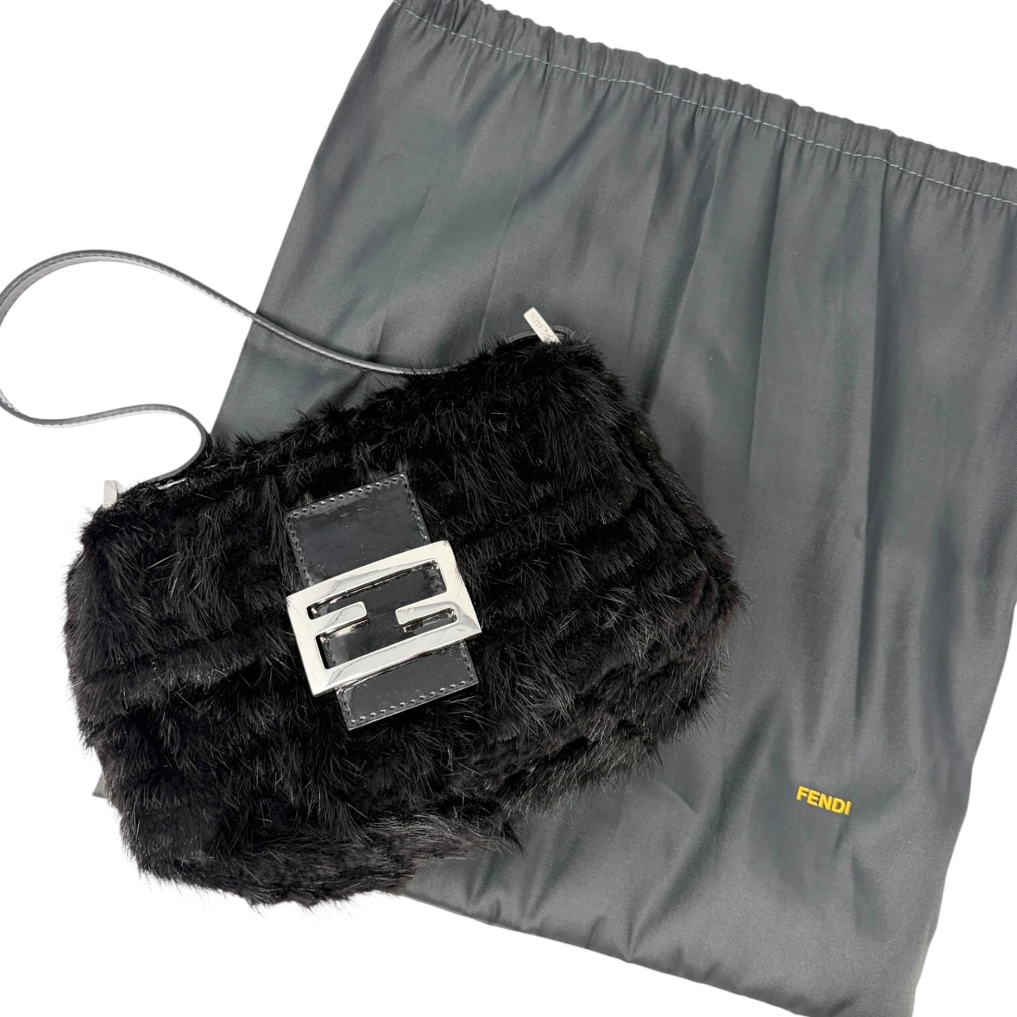 [Exclusive] FENDI Vintage Zucca Monogram Fur Mamma Baguette Bag Black 800296