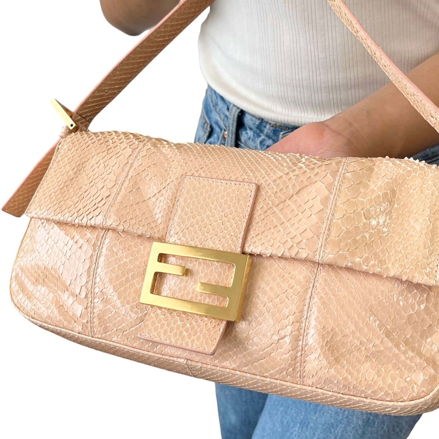 [Exclusive] FENDI Vintage FF Logo Mamma Baguette Bag Pink Beige Leather 800803
