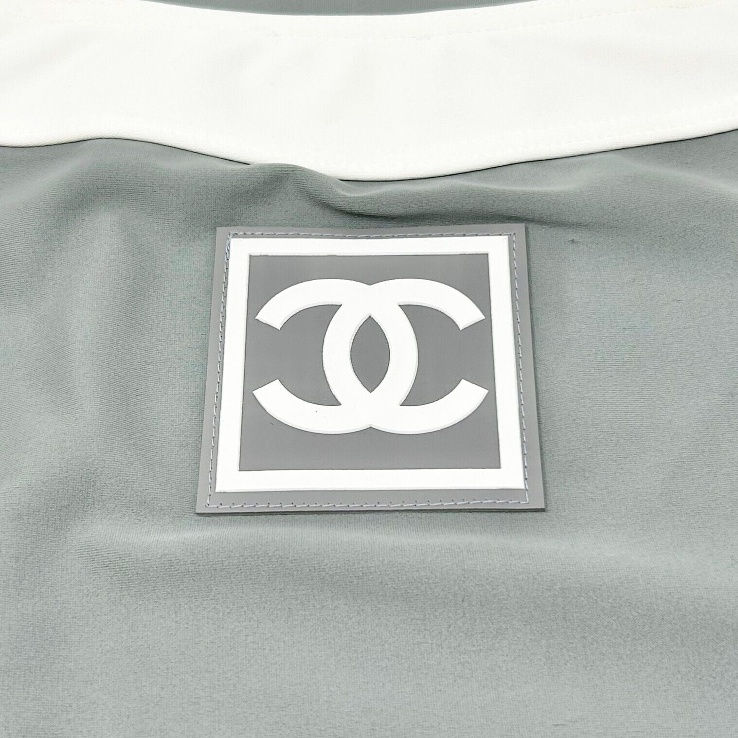 CHANEL Vintage 01P Coco Mark Logo Swimwear #40 One-piece Gray Nylon RankAB