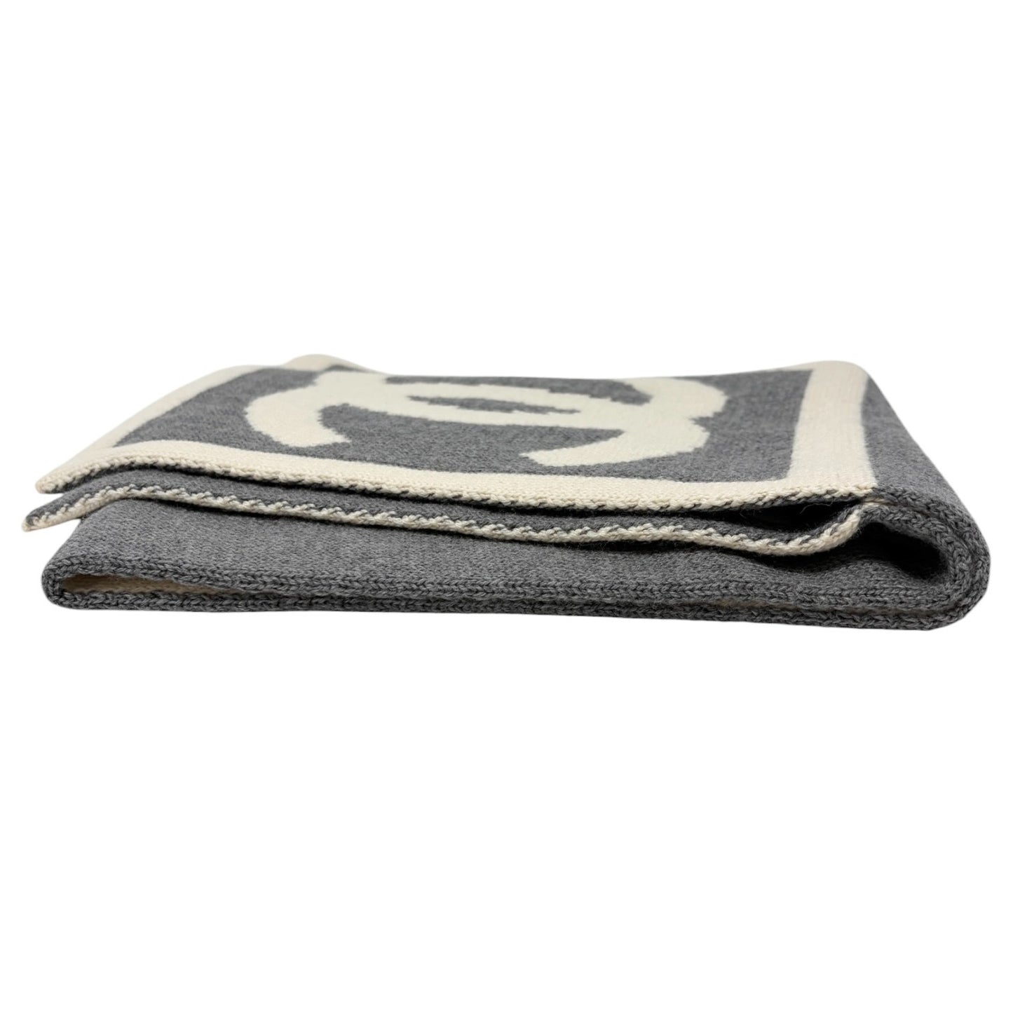 CHANEL Sport Vintage CC Big Logo Muffler Scarf Wrap Accessory Gray Cream Wool