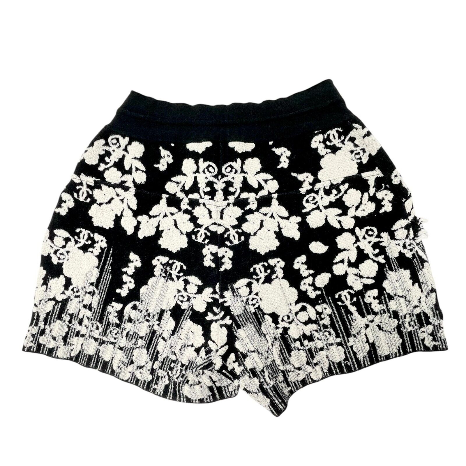 CHANEL Vintage P47652 CC Logo Short Pants #34 Shorts Black White Cotton Rayon