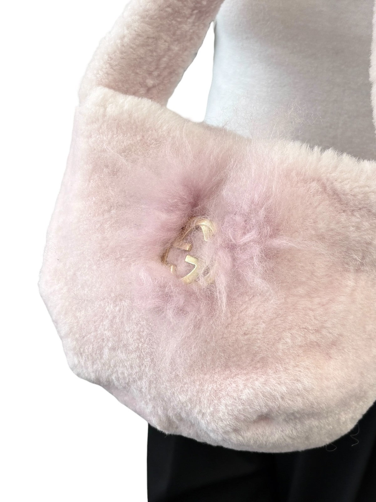GUCCI Vintage GG Logo Fur Shoulder Bag Handbag Pochette Light Pink Gold