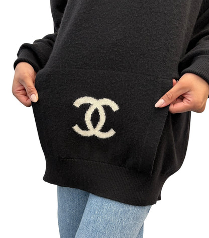 CHANEL Vintage 94A CC Logo Cashmere Pocket Knit Sweater Top Black 902809