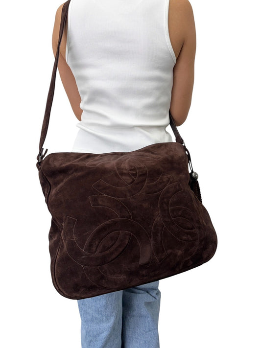 CHANEL Vintage Triple CC Logo Fringe Suede Shoulder Bag Brown Silver 902397