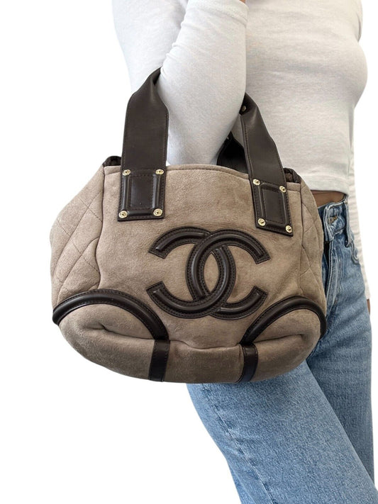 CHANEL Vintage CC Logo Tote Bag Matelasse Snap Button Brown Gold Suede Leather