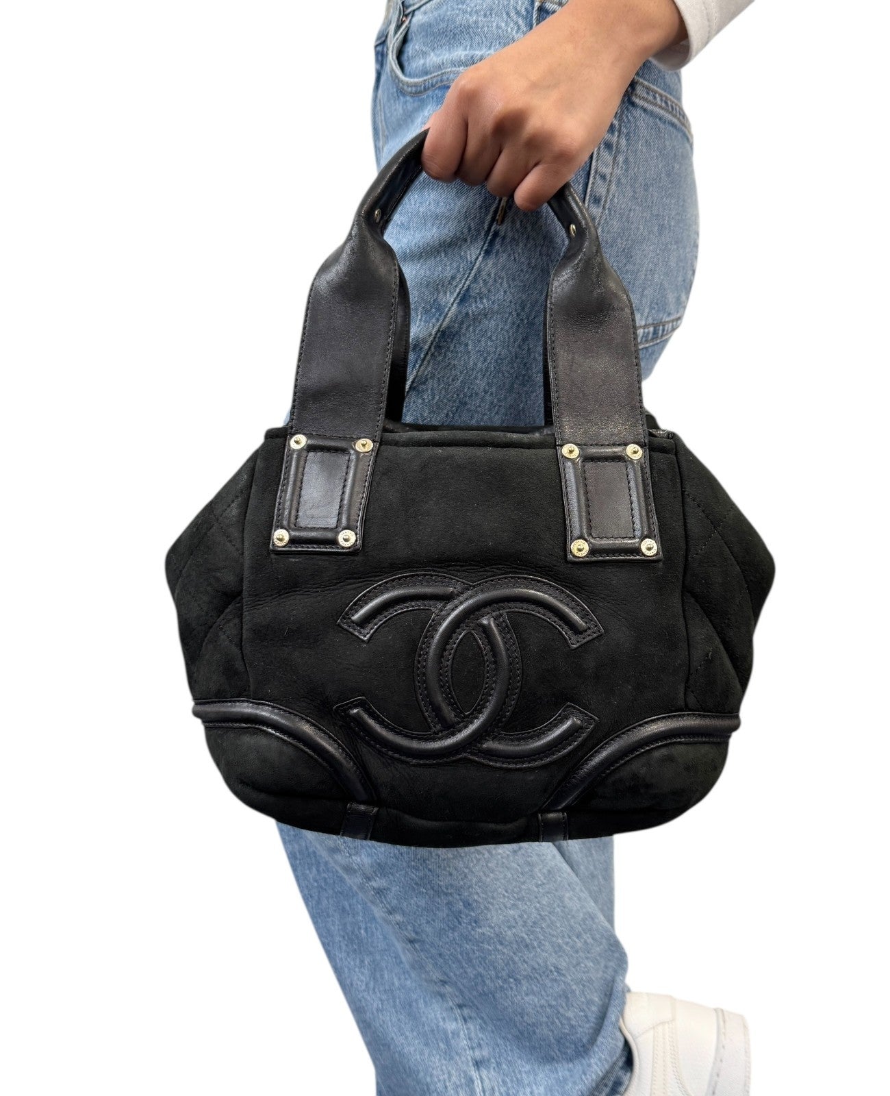 CHANEL Vintage 2006 CC Logo Shearling Tote Bag Handbag Black Gold Suede Mouton