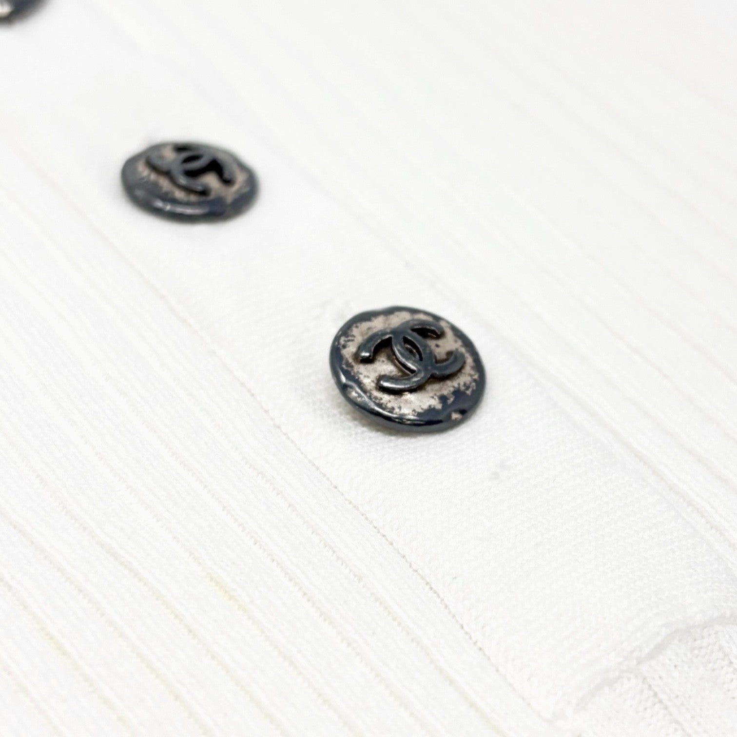 CHANEL Vintage 08P CC Mark Logo Rib Knit T-shirt Top #38 White Gray Cotton