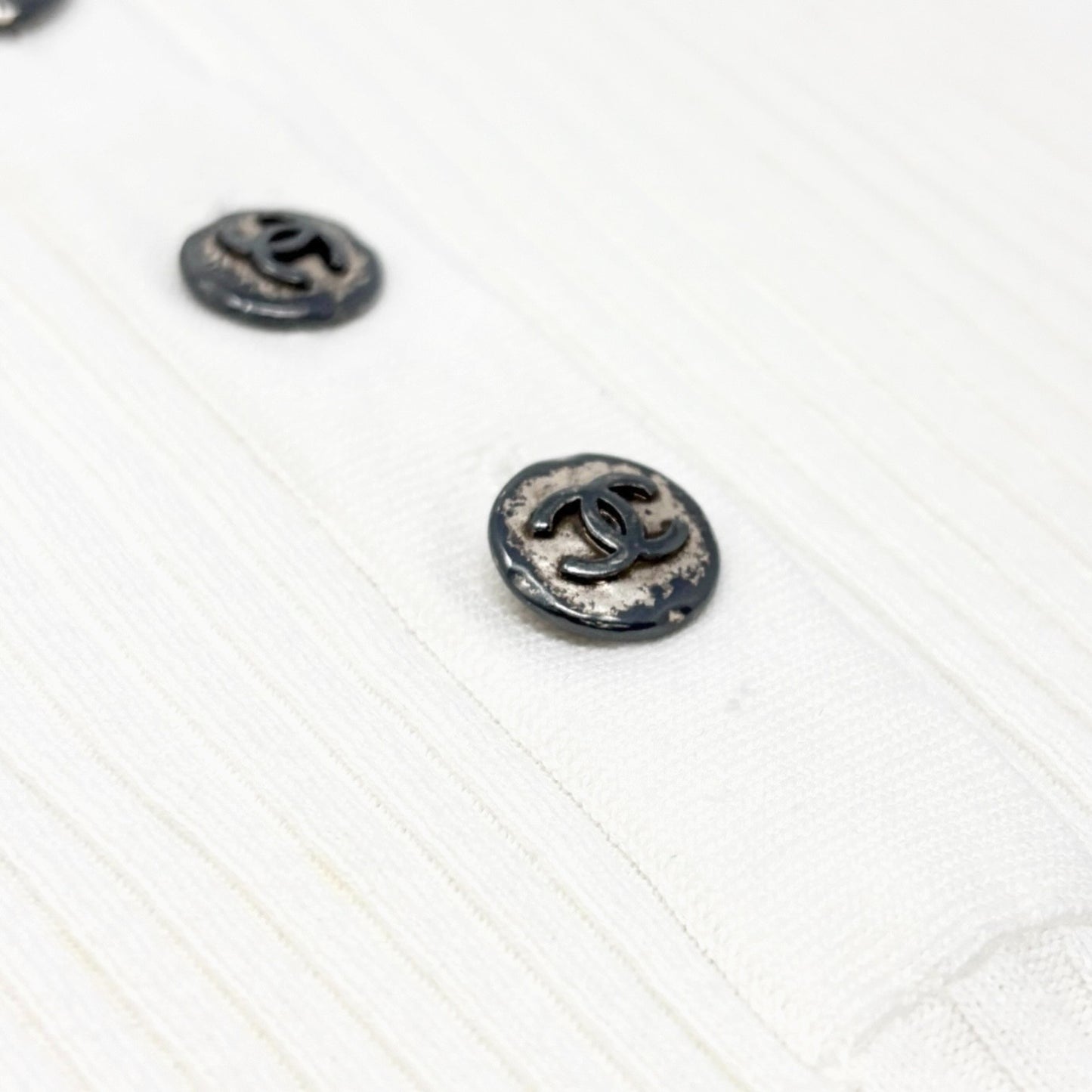 CHANEL Vintage 08P CC Mark Logo Rib Knit T-shirt Top #38 White Gray Cotton