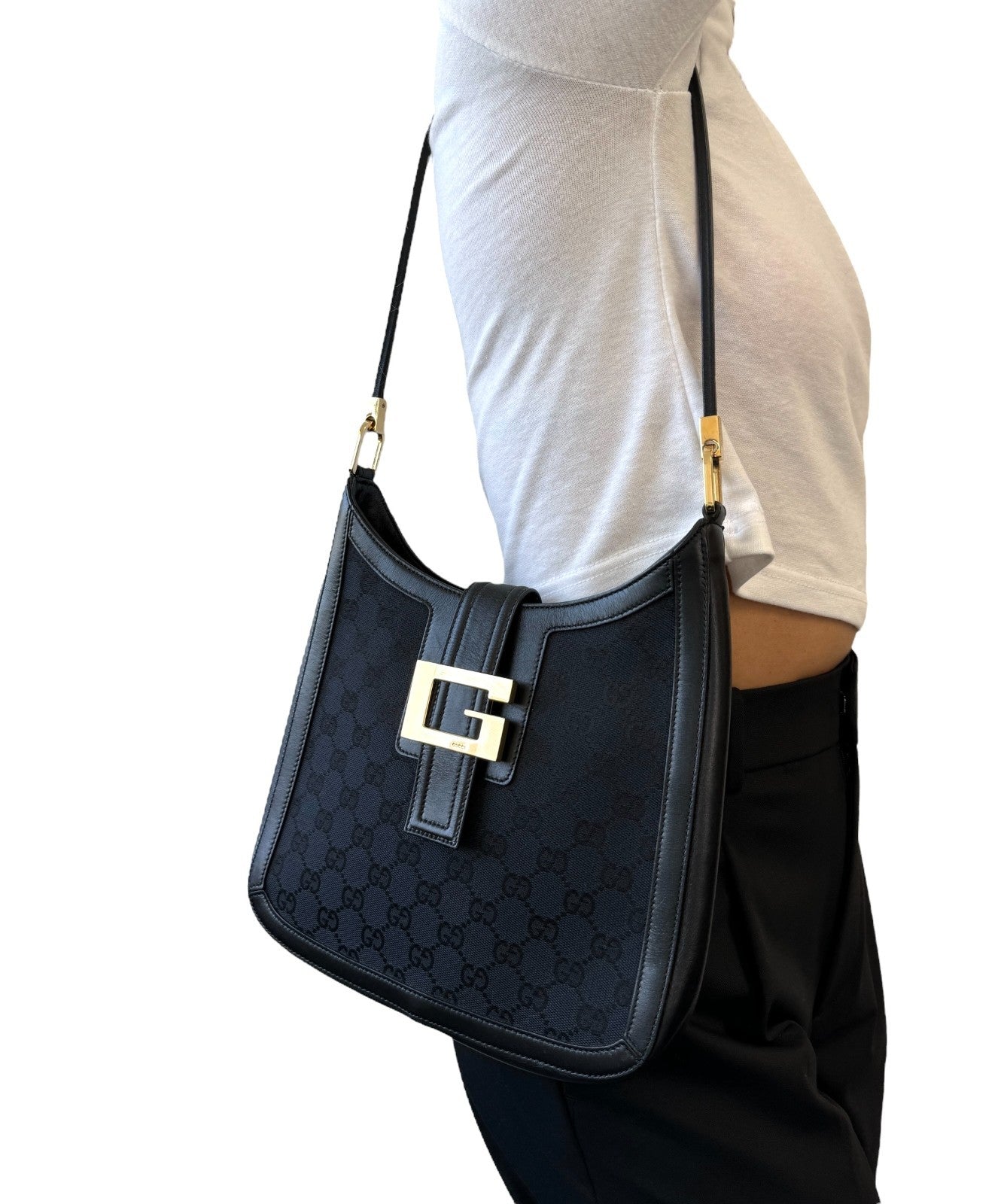 GUCCI Vintage G Square GG Monogram Shoulder Bag Magnetic Black Gold Leather