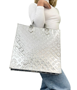 LOUIS VUITTON Vintage M40269 Monogram Mirror Sac Plat Tote Bag Silver Leather