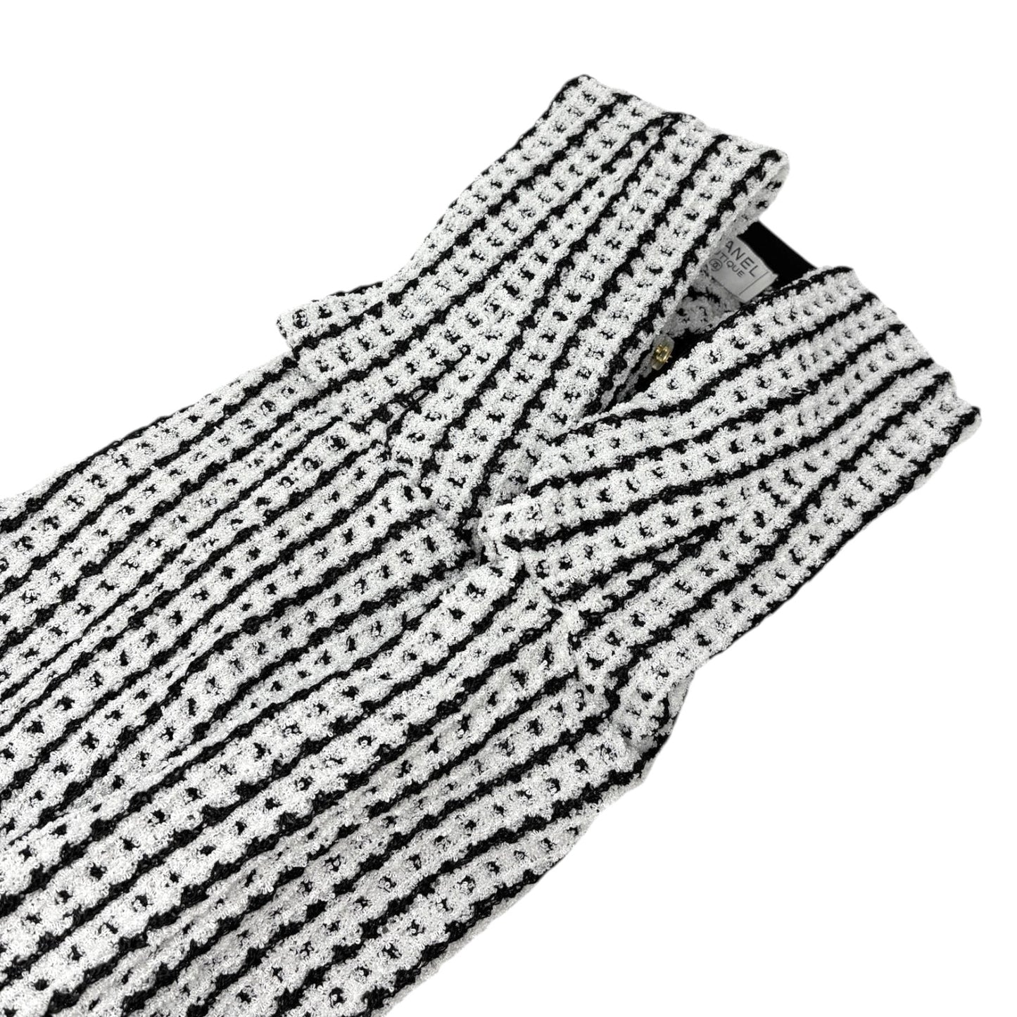 CHANEL Vintage 97P CC Logo Button Tweed Cardigan Sweater Top Black White