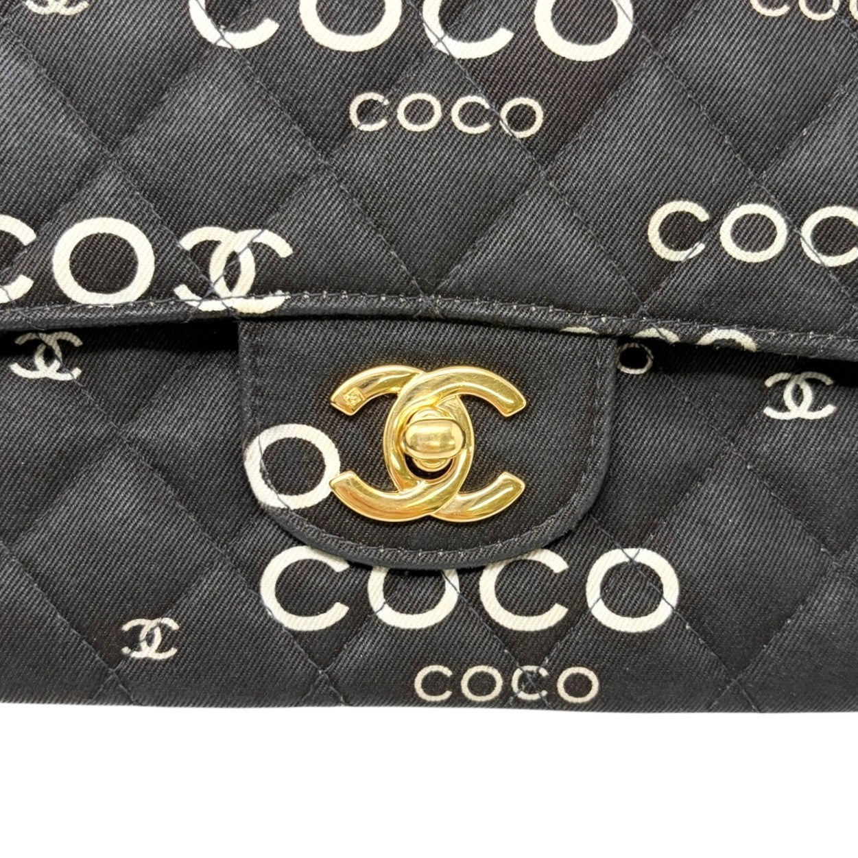 CHANEL Vintage CC Logo Print Turnlock Quilted Chain Shoulder Bag Black 902275