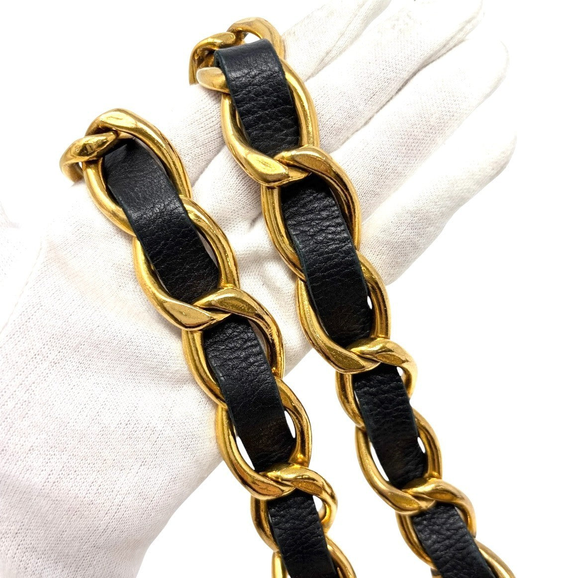 CHANEL Vintage CC Mark Logo Chain Belt Accessory Gold Black Leather Metal 902003