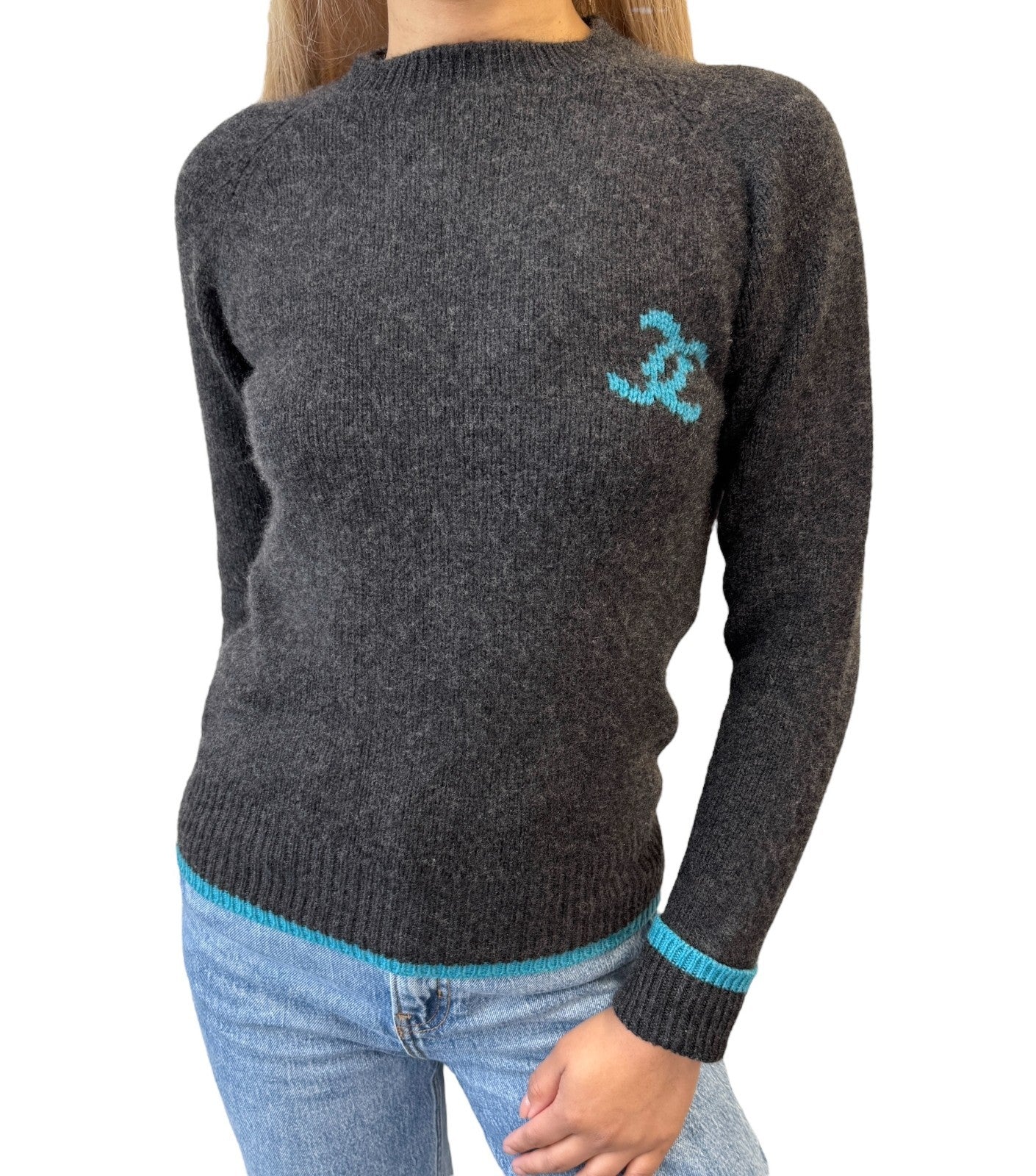 CHANEL Vintage 96A CC Logo Knit Sweater Top #36 Gray Blue Cashmere