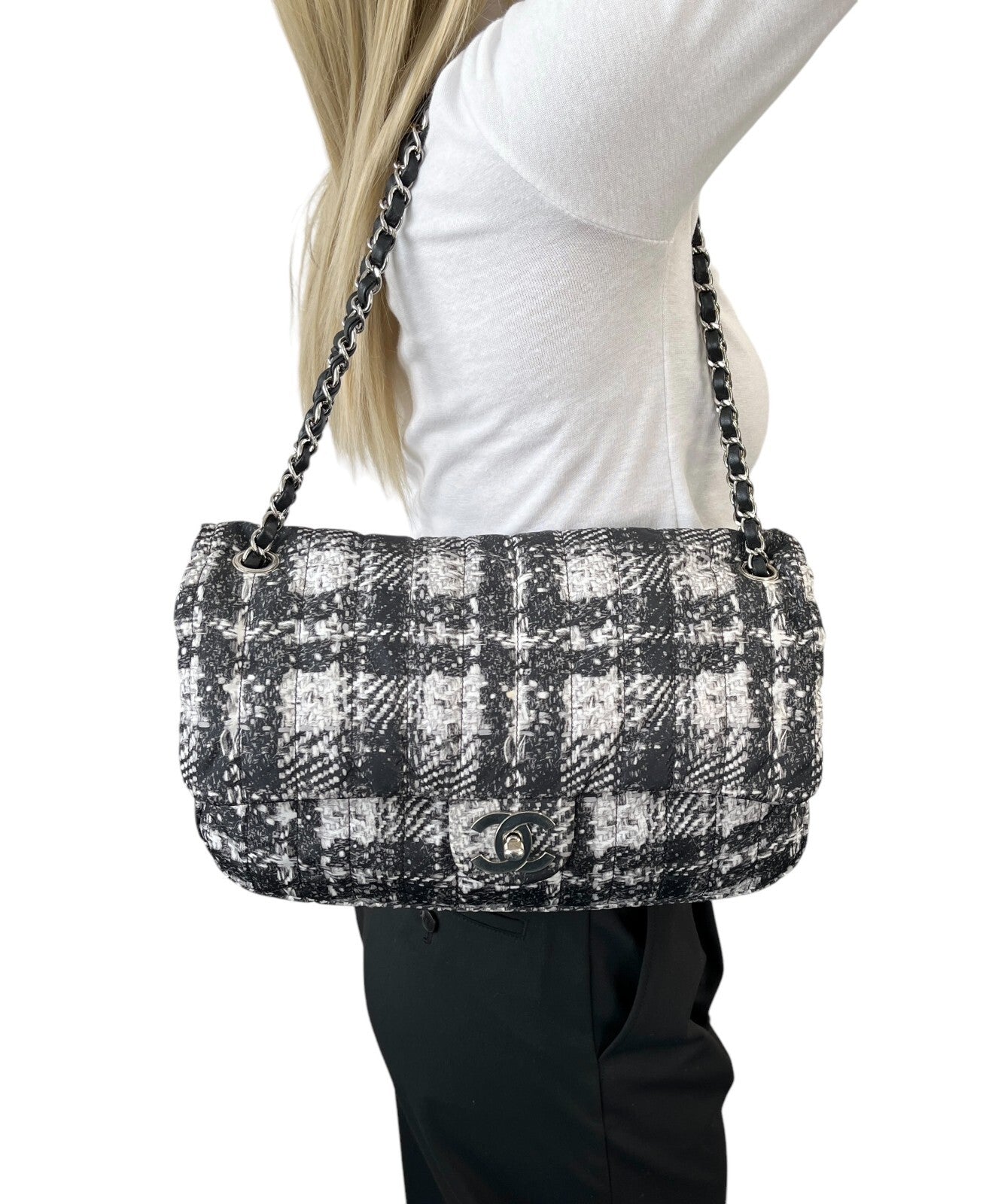 CHANEL Vintage CC Logo Matelasse Shoulder Bag With Pouch Black Silver Nylon