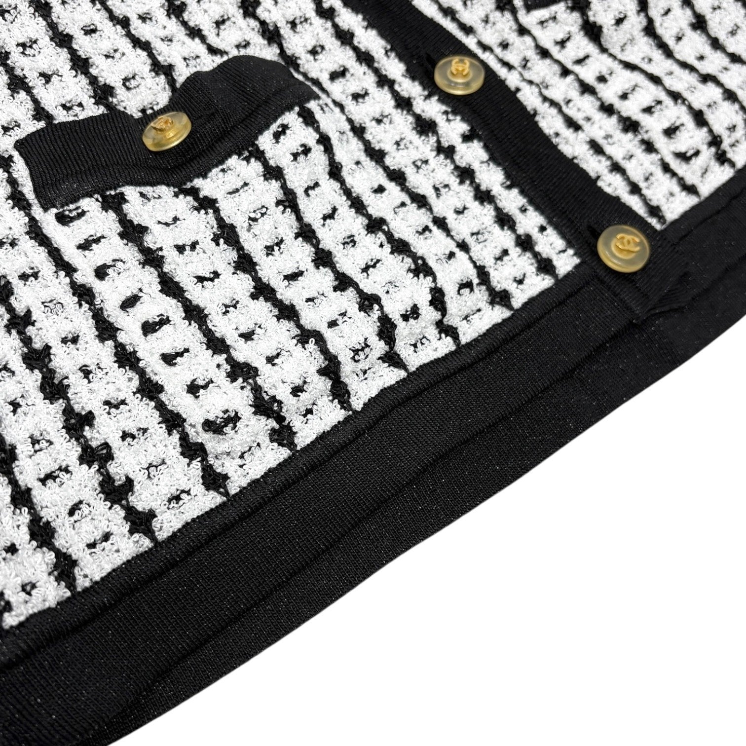 CHANEL Vintage 97P CC Logo Button Tweed Cardigan Sweater Top Black White