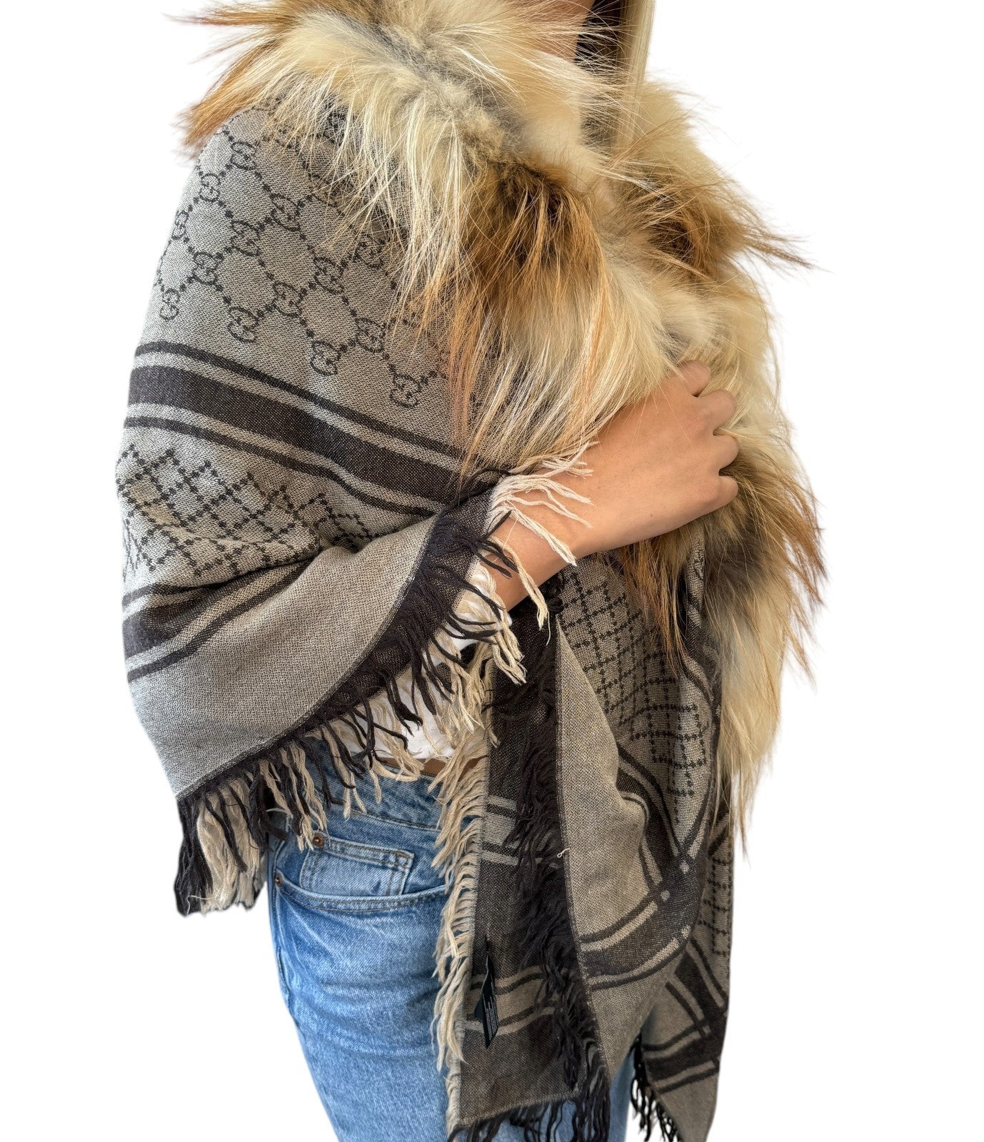GUCCI Vintage GG Logo Monogram Fox Fur Shawl Scarf Wrap Brown Gray Wool 902011