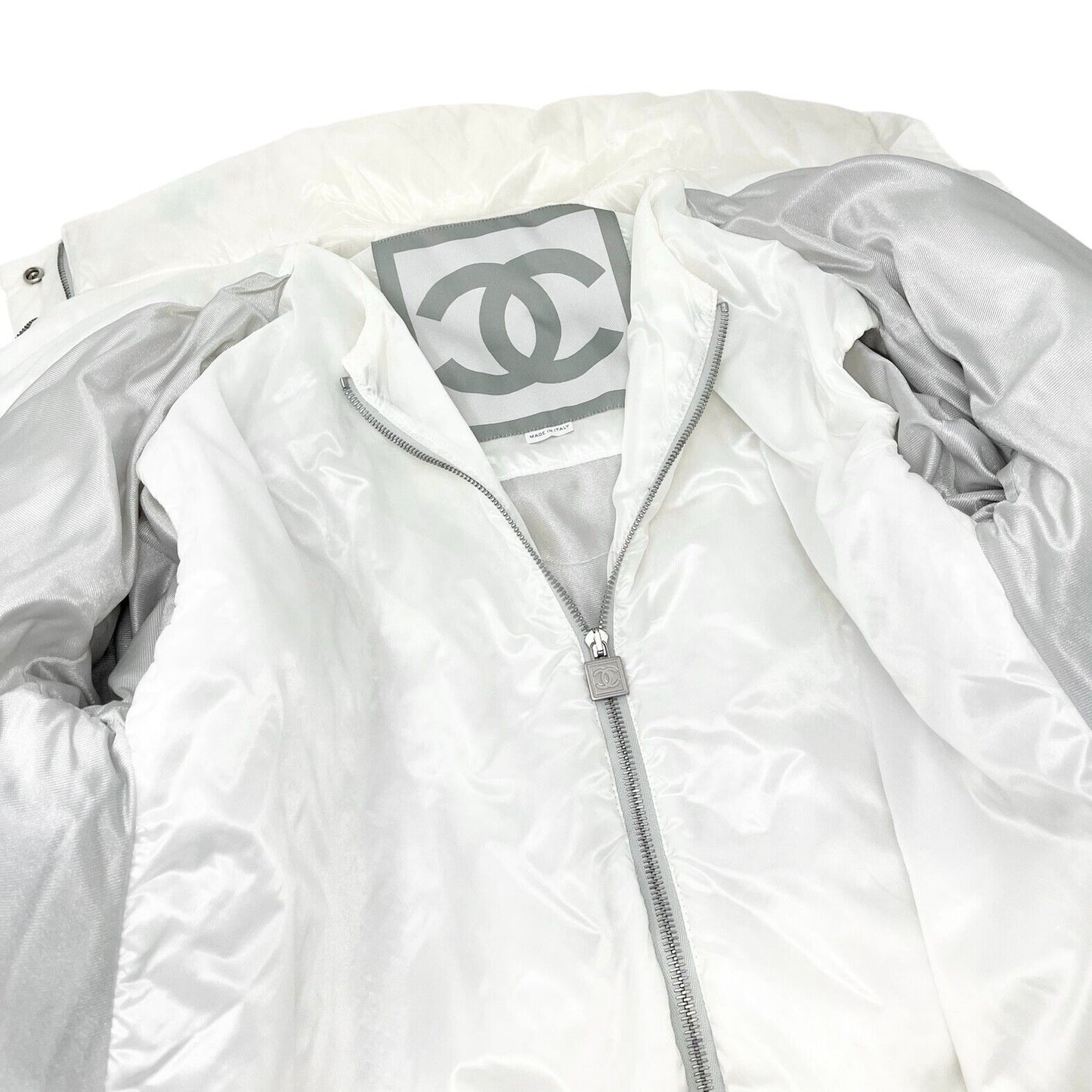 CHANEL Sport Vintage 03A CC Logo Puffer Jacket #38 Zip Button White Polyamide