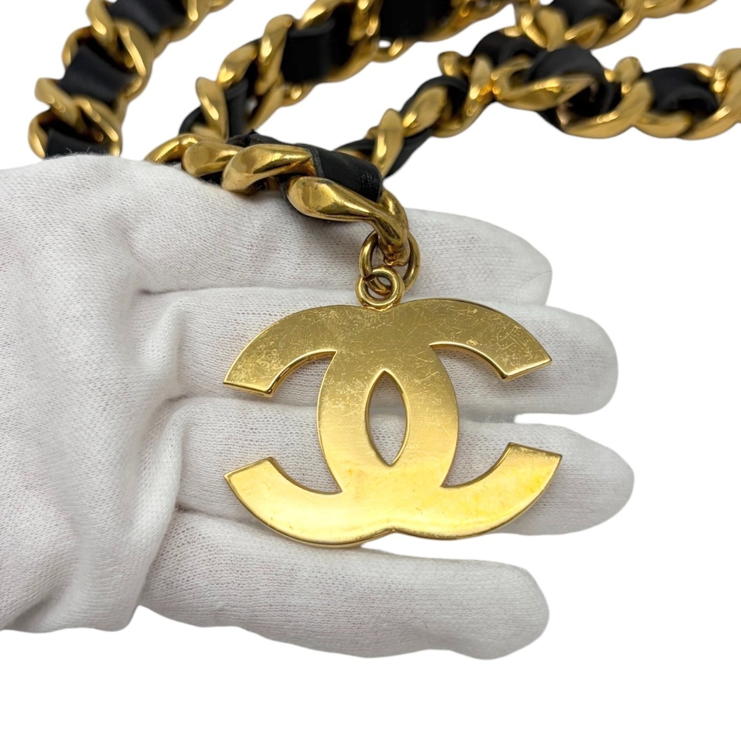 CHANEL Vintage 93A Double CC Logo Leather Chain Belt Black Gold Metal 902577