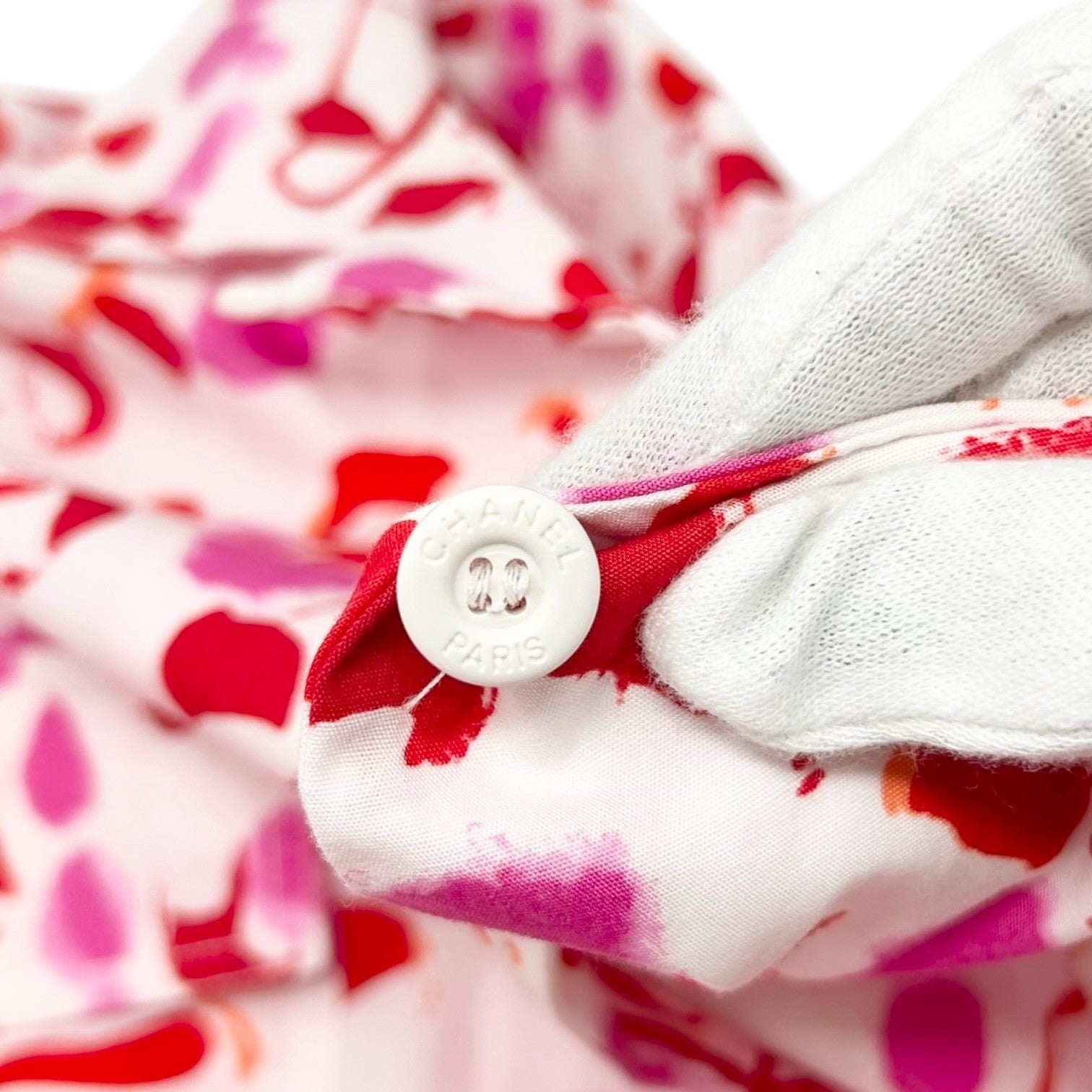 CHANEL Vintage PO6048 CC Logo Button Up Shirt Blouse Top #38 White Pink Cotton