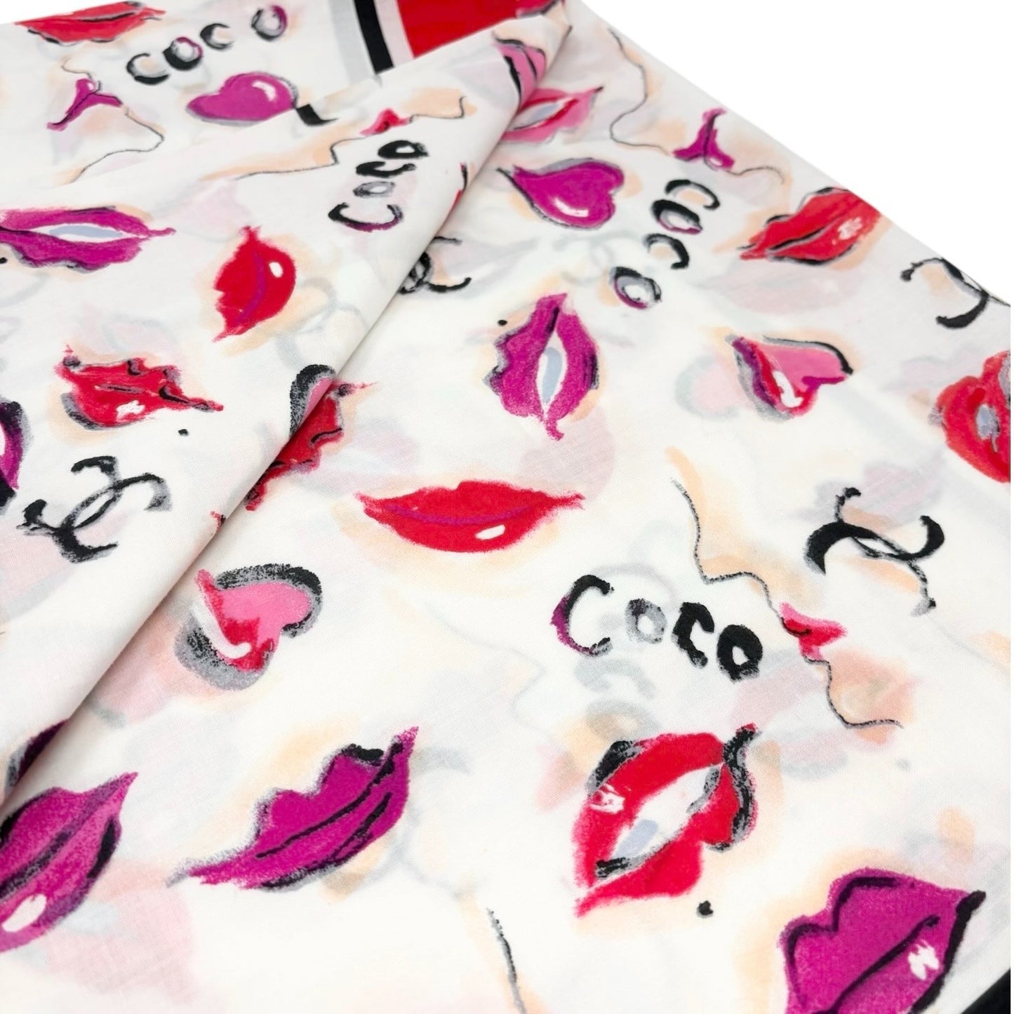 CHANEL Vintage CC Logo Lip Big Scarf Wrap Pareo White Multicolor Cotton