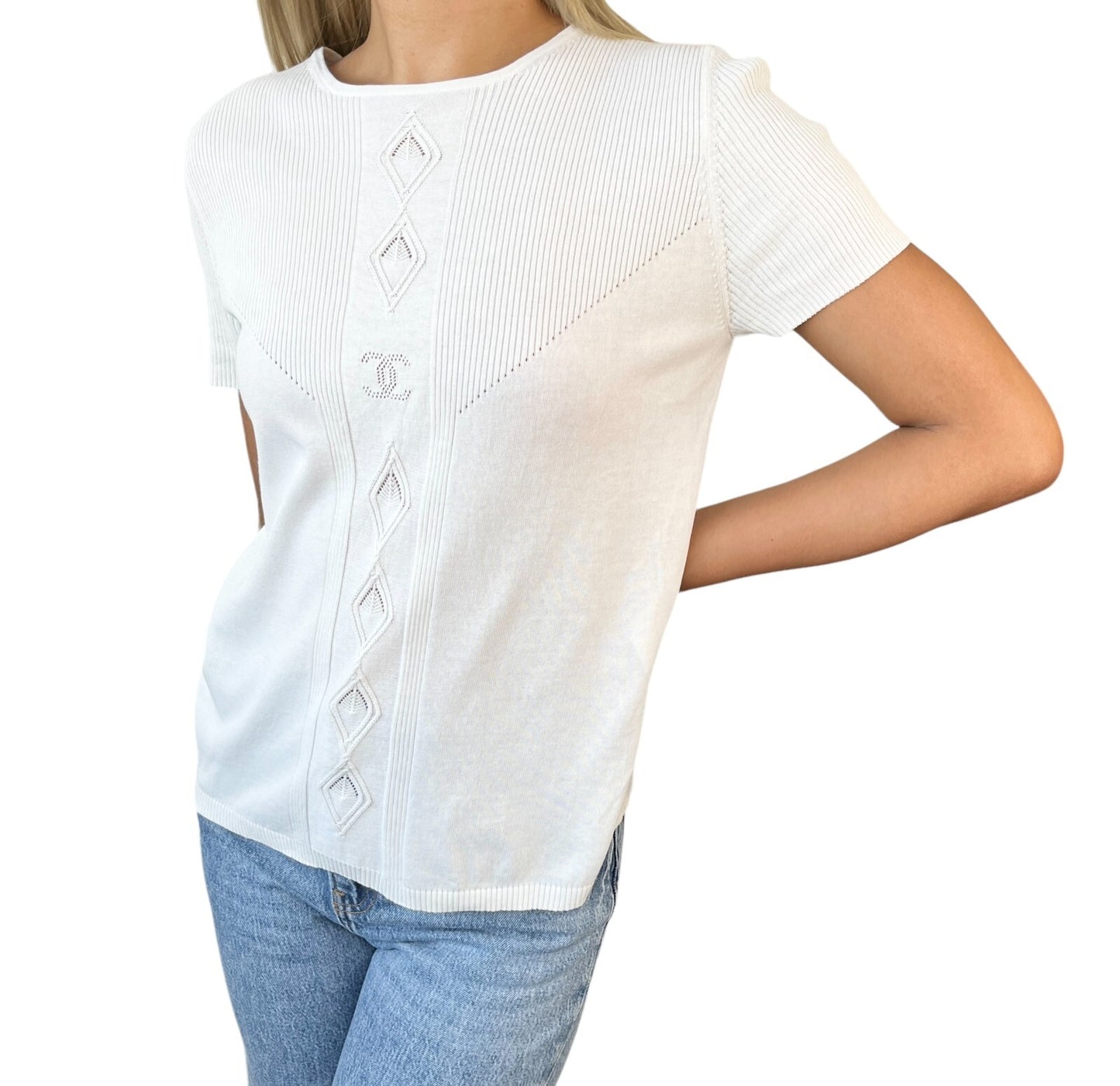 CHANEL Vintage 05P CC Logo Ribbed Knit Top #34 Short Sleeve White Cotton