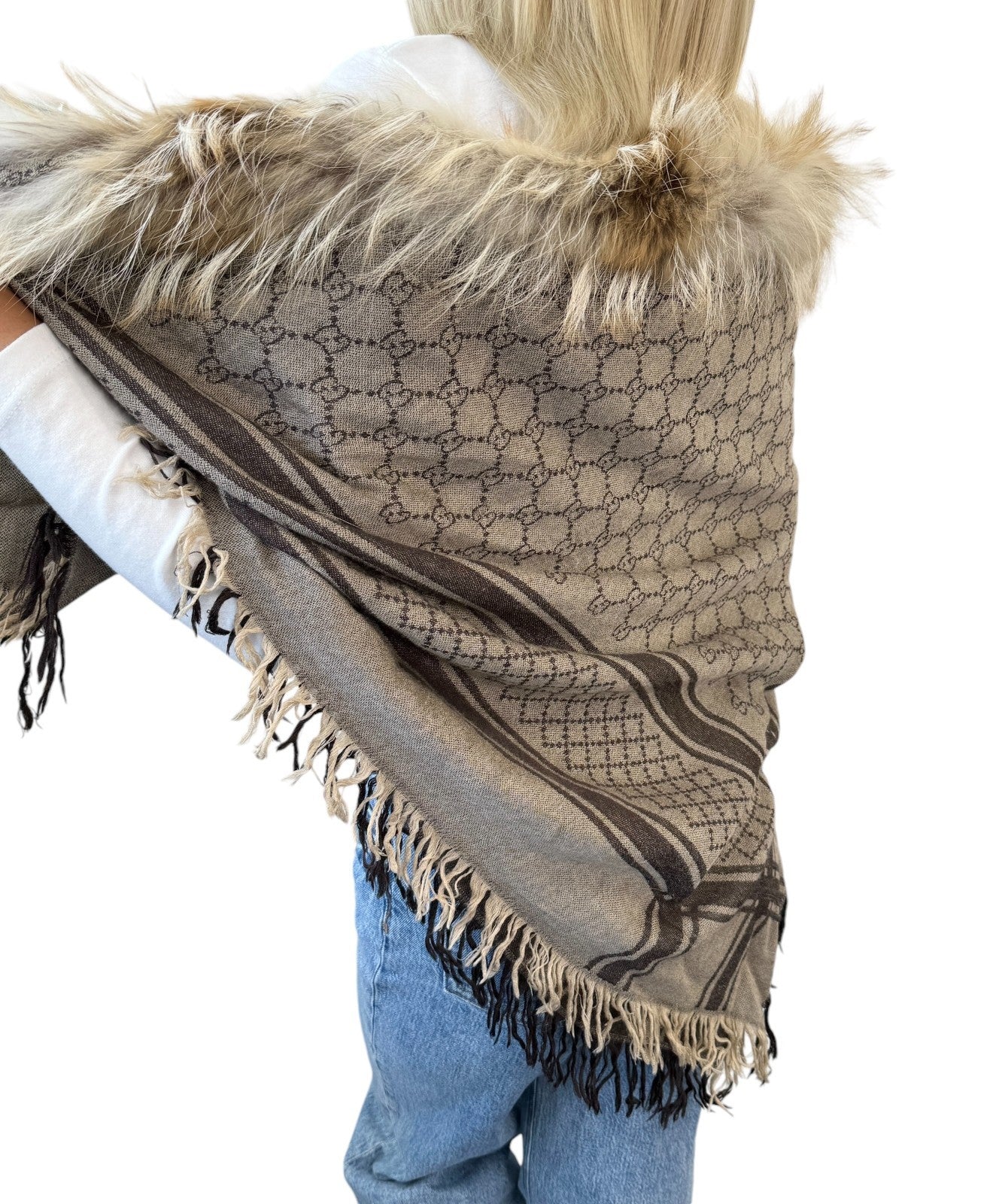 GUCCI Vintage GG Logo Monogram Fox Fur Shawl Scarf Wrap Gray Brown 902234