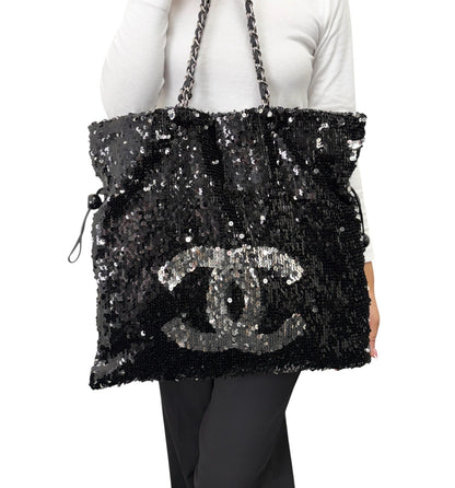 CHANEL Vintage CC Logo Sequins Chain Shoulder Bag Black Silver Leather 902476