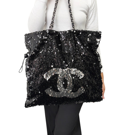 CHANEL Vintage CC Logo Sequins Chain Shoulder Bag Black Silver Leather 902476