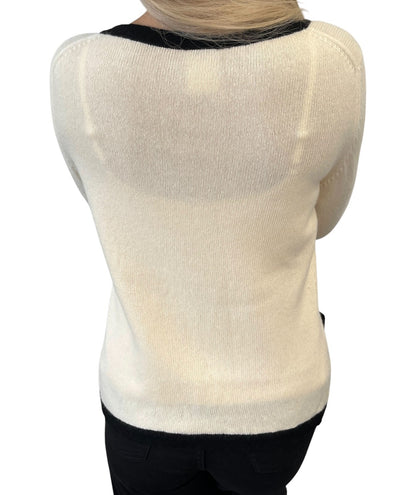 CHANEL Vintage 02A CC Cashmere Knit Cardigan Sweater Top #42 Cream 106911