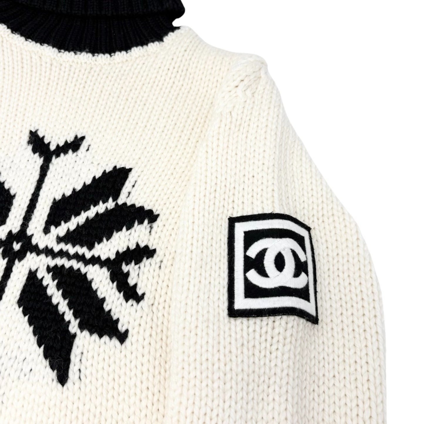 CHANEL Sport Vintage 08A CC Logo Snowflake Knit Turtleneck Sweater #38 901977