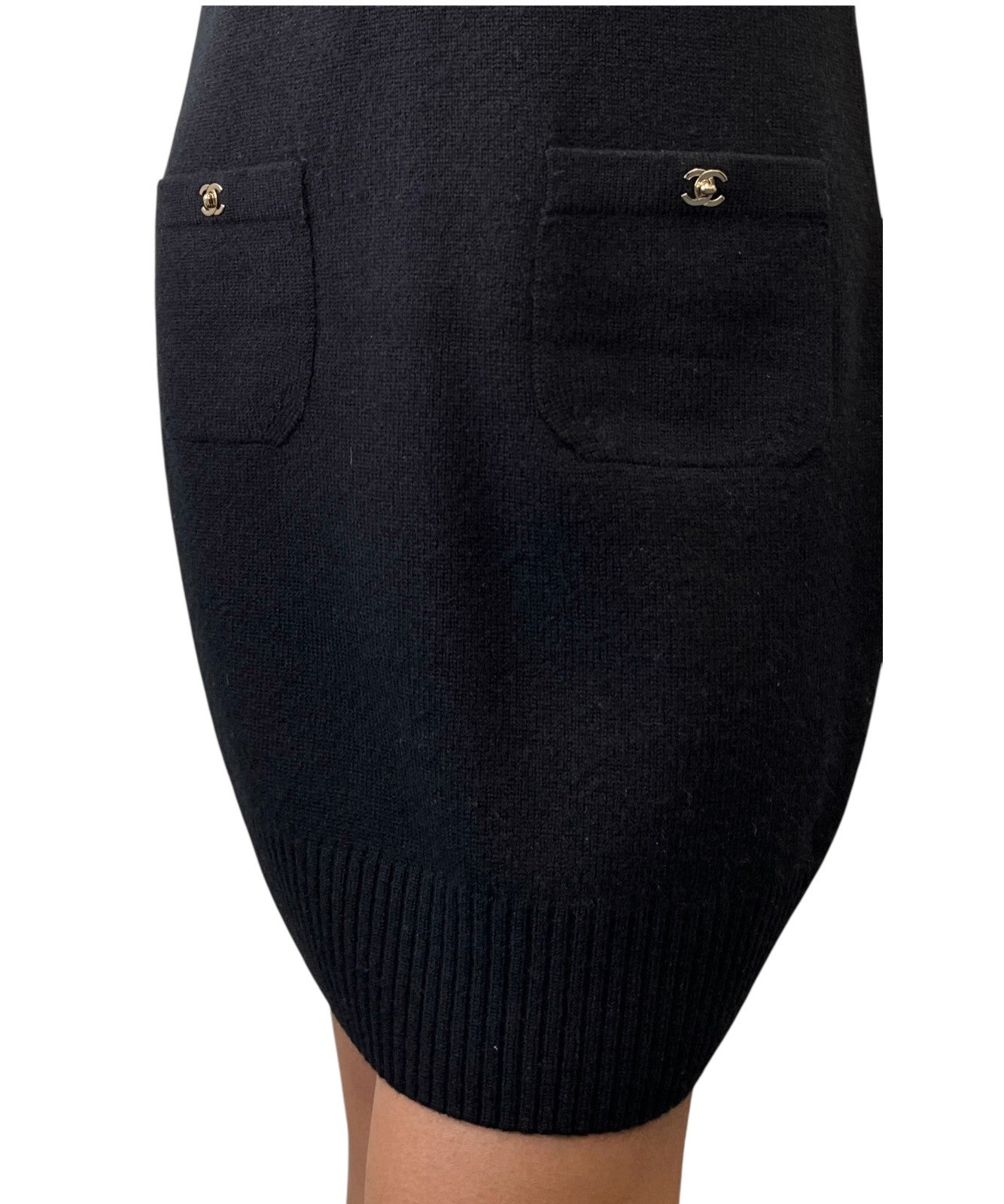 CHANEL Vintage P42027 CC Turnlock Sleeveless Cashmere Knit Dress #36 Black