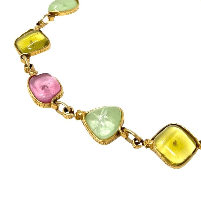 CHANEL Vintage 96P CC Logo Multicolor Glass Cabochon Necklace Gold 902238